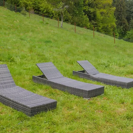 Forsthaus Trabronn | Sauna | Eingezaeunt | Grillplatz Сasa de vacaciones