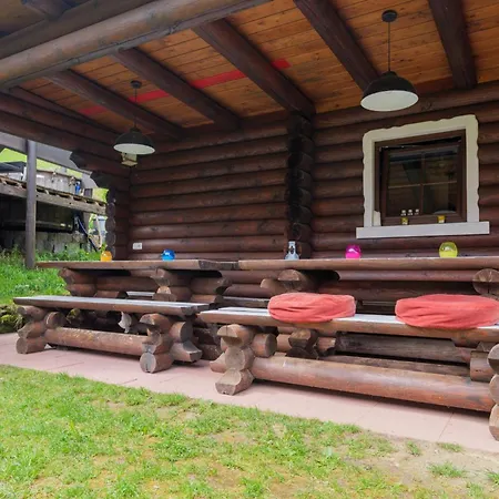Forsthaus Trabronn | Sauna | Eingezaeunt | Grillplatz
